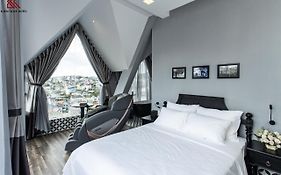 Ttr Skypool View Hotel